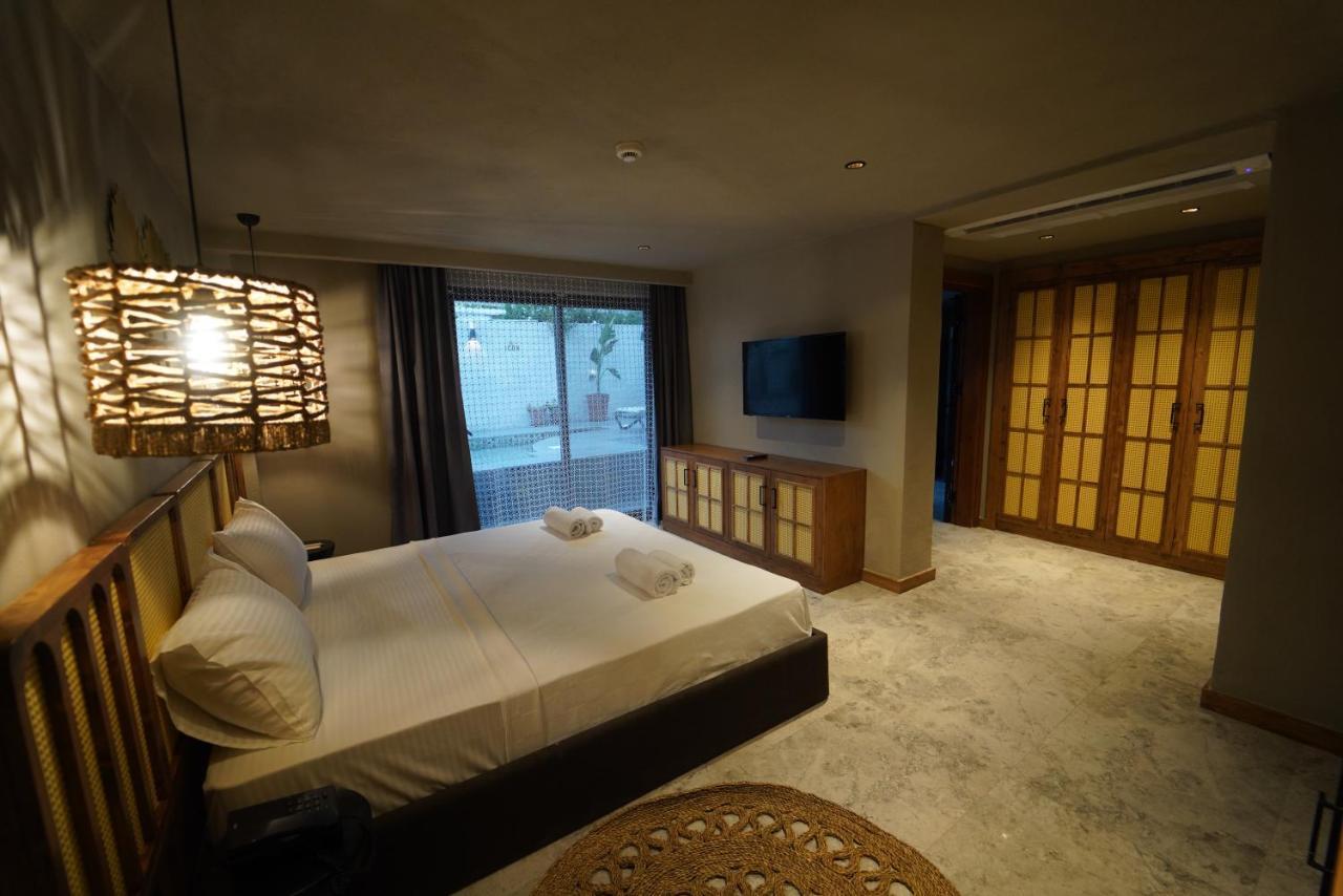 Icon Beach Suites Hotel Sovalye Island 페티예 외부 사진
